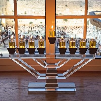 חנוכיית קריסטל יוקרתית בצבע זהב - דגם שוהם
